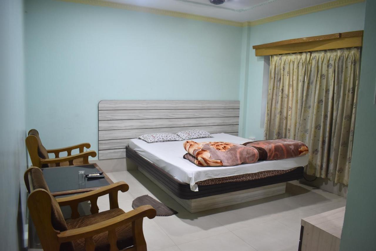 Hotel Suraj Balasore Exterior foto